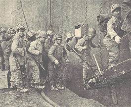 South Korean troops boarding evacuation ship at Hungnam, Korea